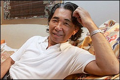 [Kenzo_Takada_200509021107035610_afp[4].jpg]